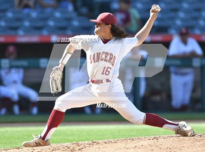 Thumbnail 1 in Warren vs. La Serna photogallery.