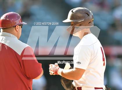 Thumbnail 2 in Warren vs. La Serna photogallery.