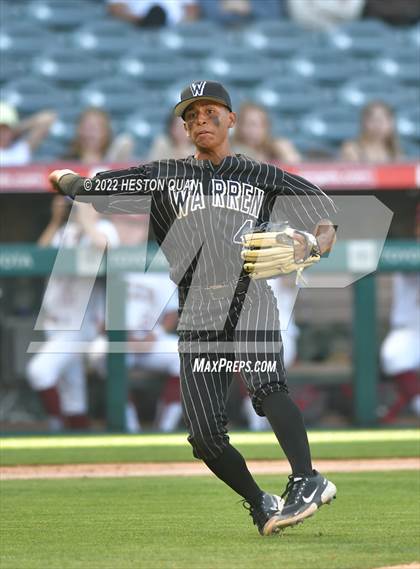 Thumbnail 2 in Warren vs. La Serna photogallery.