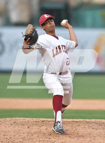 Thumbnail 2 in Warren vs. La Serna photogallery.