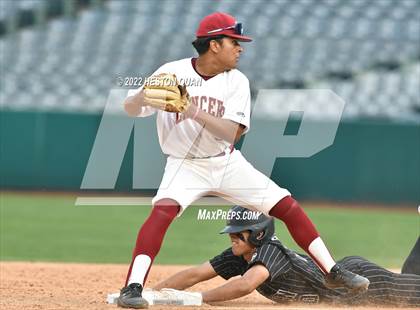 Thumbnail 1 in Warren vs. La Serna photogallery.