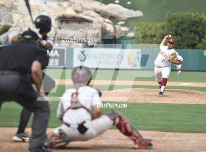 Thumbnail 2 in Warren vs. La Serna photogallery.
