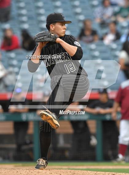 Thumbnail 1 in Warren vs. La Serna photogallery.