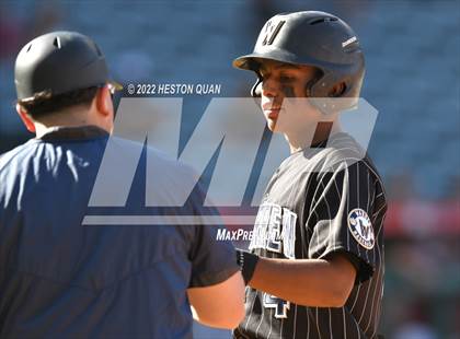 Thumbnail 3 in Warren vs. La Serna photogallery.