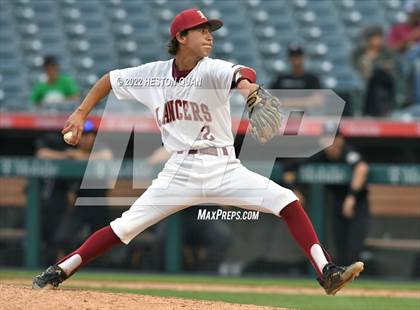 Thumbnail 3 in Warren vs. La Serna photogallery.