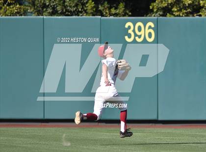 Thumbnail 3 in Warren vs. La Serna photogallery.