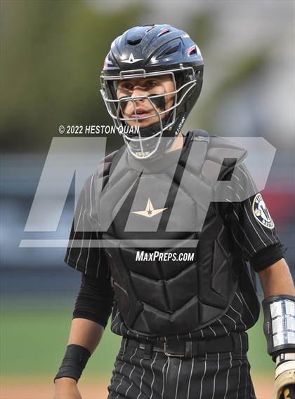 Thumbnail 1 in Warren vs. La Serna photogallery.