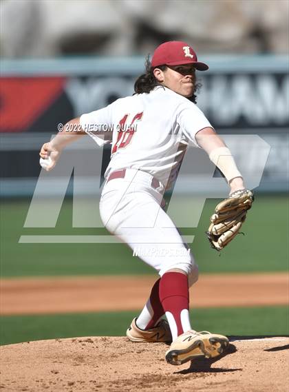 Thumbnail 3 in Warren vs. La Serna photogallery.