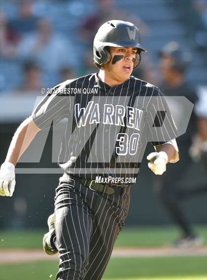 Thumbnail 1 in Warren vs. La Serna photogallery.