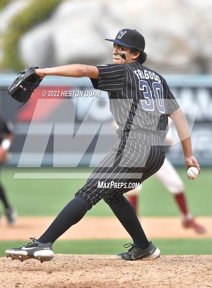 Thumbnail 3 in Warren vs. La Serna photogallery.