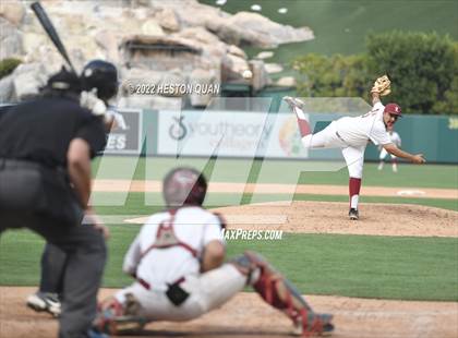 Thumbnail 3 in Warren vs. La Serna photogallery.