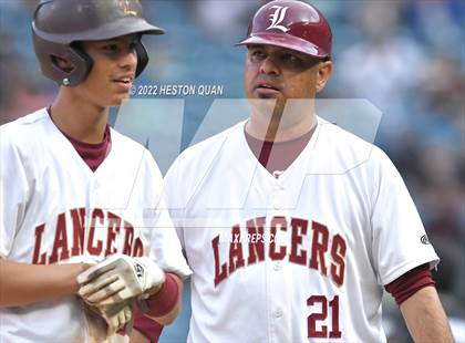 Thumbnail 3 in Warren vs. La Serna photogallery.