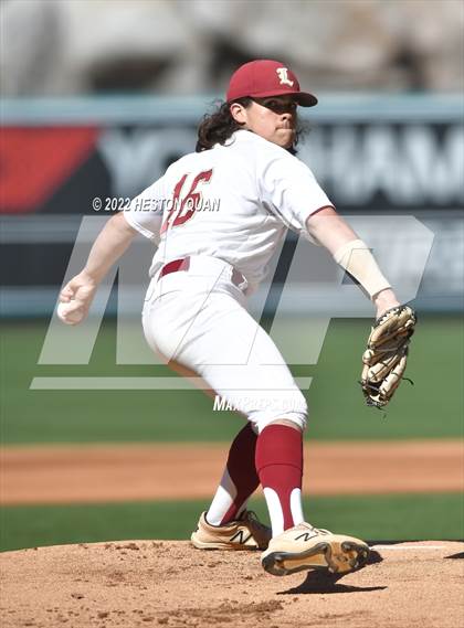Thumbnail 1 in Warren vs. La Serna photogallery.