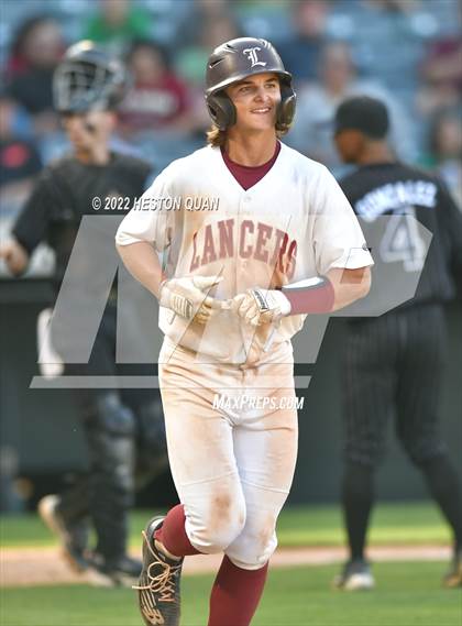 Thumbnail 3 in Warren vs. La Serna photogallery.