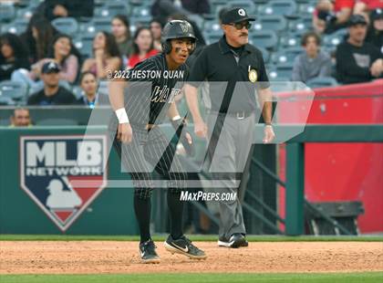 Thumbnail 1 in Warren vs. La Serna photogallery.