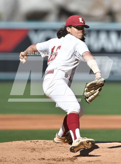 Thumbnail 2 in Warren vs. La Serna photogallery.