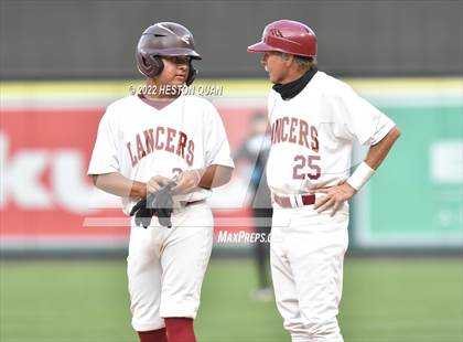 Thumbnail 1 in Warren vs. La Serna photogallery.