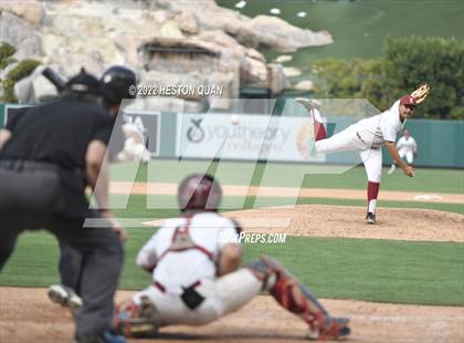 Thumbnail 1 in Warren vs. La Serna photogallery.