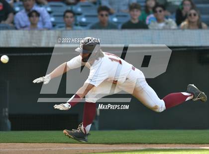 Thumbnail 2 in Warren vs. La Serna photogallery.