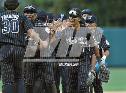 Thumbnail 1 in Warren vs. La Serna photogallery.