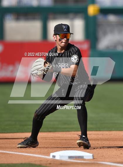 Thumbnail 1 in Warren vs. La Serna photogallery.