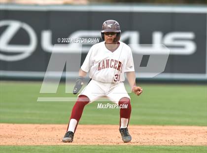 Thumbnail 3 in Warren vs. La Serna photogallery.