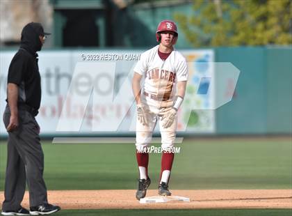 Thumbnail 1 in Warren vs. La Serna photogallery.