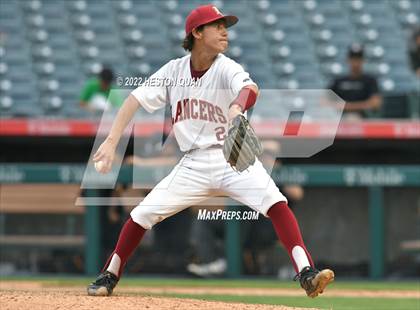 Thumbnail 2 in Warren vs. La Serna photogallery.