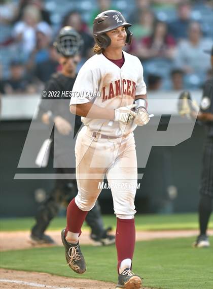 Thumbnail 2 in Warren vs. La Serna photogallery.