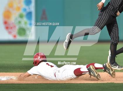 Thumbnail 1 in Warren vs. La Serna photogallery.