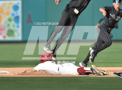 Thumbnail 3 in Warren vs. La Serna photogallery.