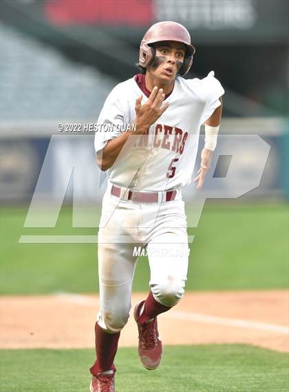 Thumbnail 1 in Warren vs. La Serna photogallery.