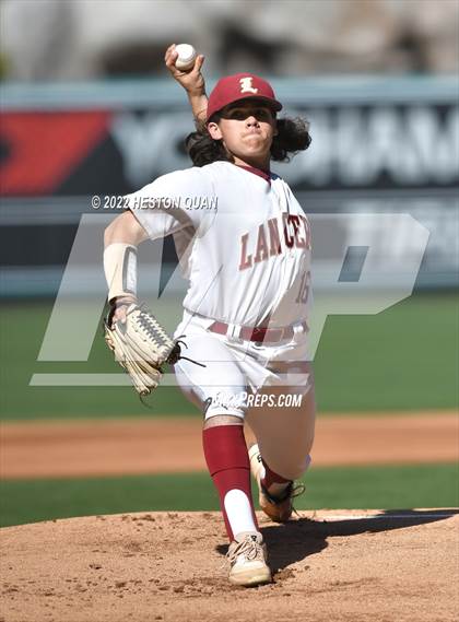 Thumbnail 3 in Warren vs. La Serna photogallery.