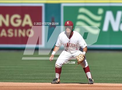 Thumbnail 3 in Warren vs. La Serna photogallery.