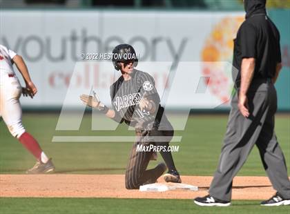 Thumbnail 1 in Warren vs. La Serna photogallery.