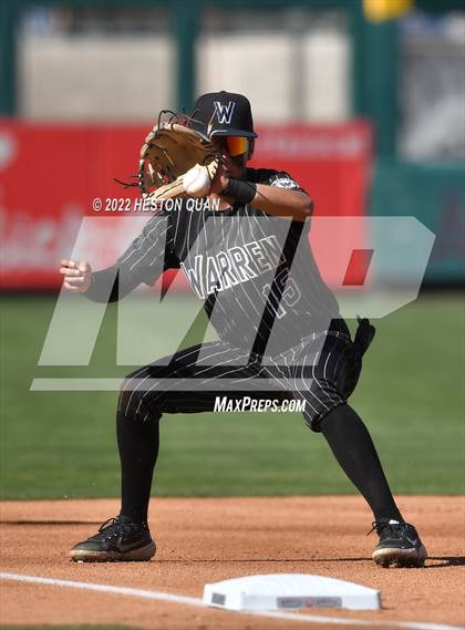 Thumbnail 1 in Warren vs. La Serna photogallery.