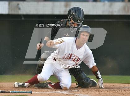 Thumbnail 3 in Warren vs. La Serna photogallery.