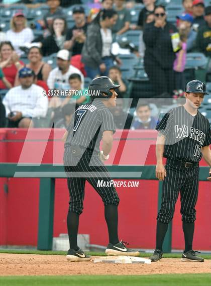 Thumbnail 1 in Warren vs. La Serna photogallery.