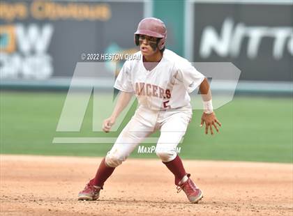 Thumbnail 1 in Warren vs. La Serna photogallery.