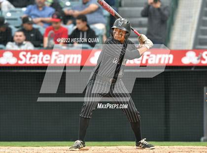 Thumbnail 2 in Warren vs. La Serna photogallery.