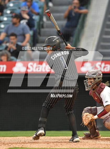 Thumbnail 1 in Warren vs. La Serna photogallery.