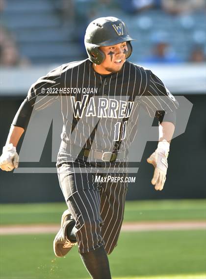 Thumbnail 2 in Warren vs. La Serna photogallery.