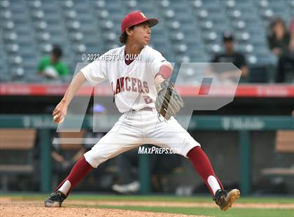 Thumbnail 1 in Warren vs. La Serna photogallery.