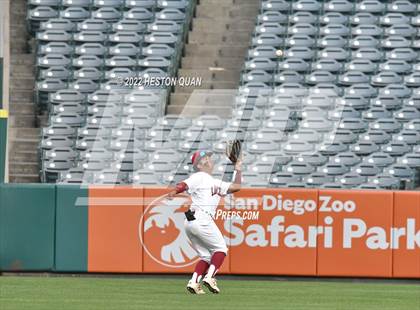 Thumbnail 3 in Warren vs. La Serna photogallery.