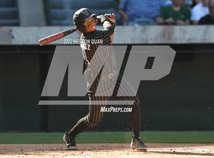 Thumbnail 3 in Warren vs. La Serna photogallery.