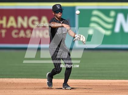 Thumbnail 2 in Warren vs. La Serna photogallery.