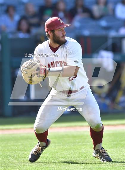 Thumbnail 3 in Warren vs. La Serna photogallery.