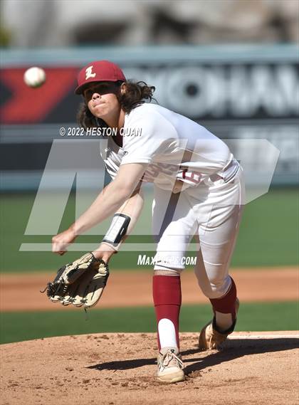 Thumbnail 2 in Warren vs. La Serna photogallery.