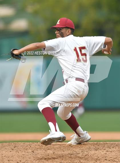 Thumbnail 3 in Warren vs. La Serna photogallery.