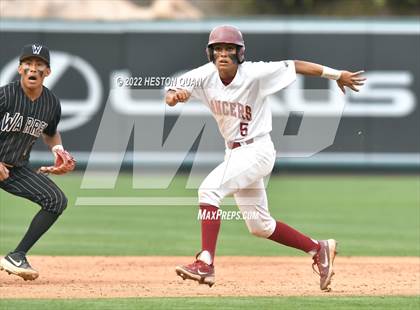 Thumbnail 2 in Warren vs. La Serna photogallery.
